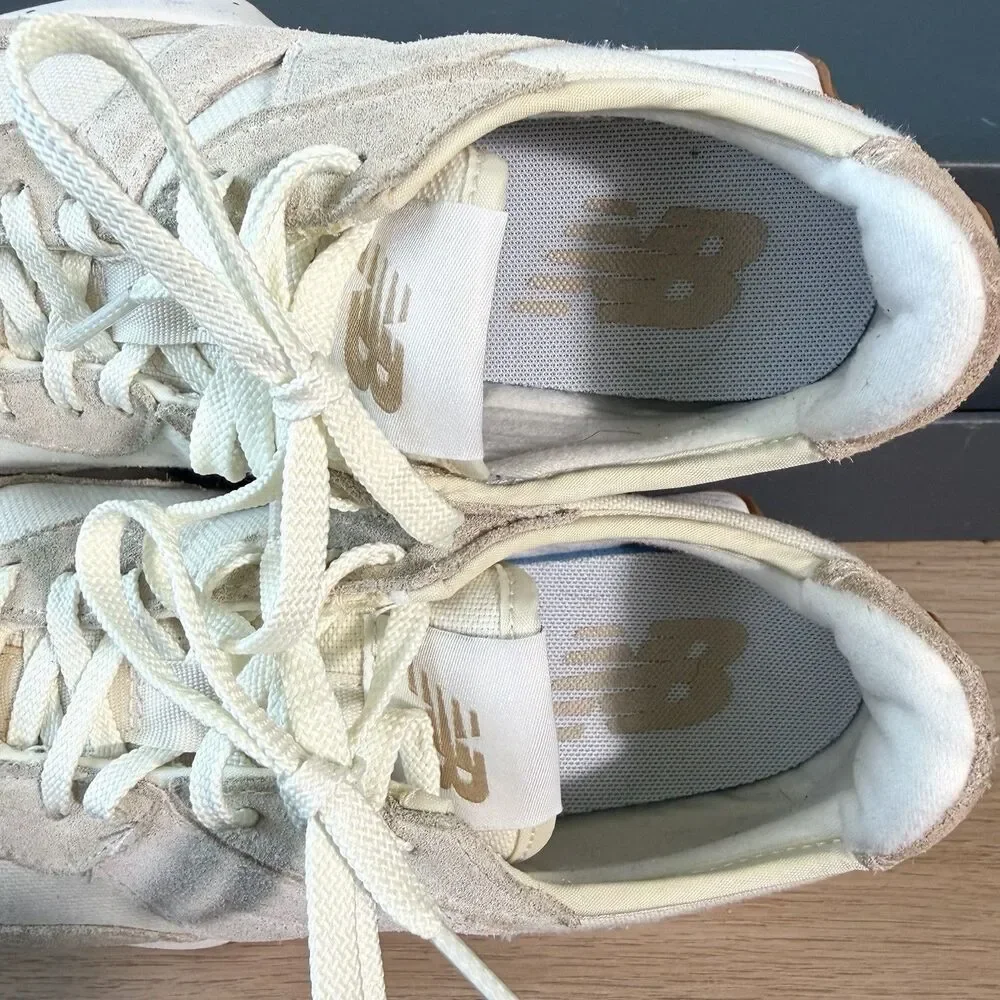 New Balance 327 Turtledove Beige Gum Suede Sneakers Women's Size 7